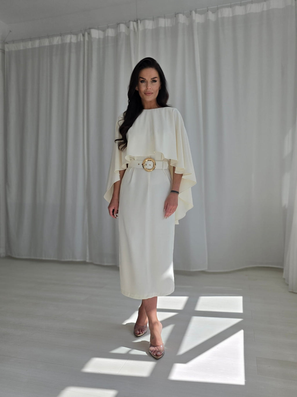 Elegantiška midi suknelė su apsiaustu „DIANA“ – Karališkas rafinuotumas
